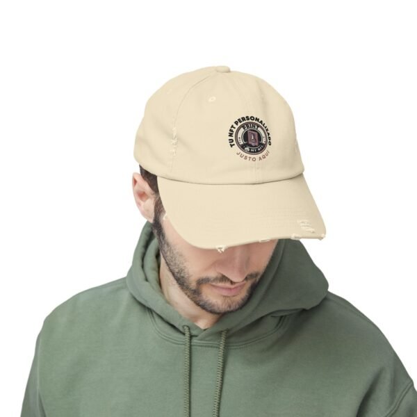 🧢 Gorra Desgastada NFT – Llévala como si fuera tu bandera
